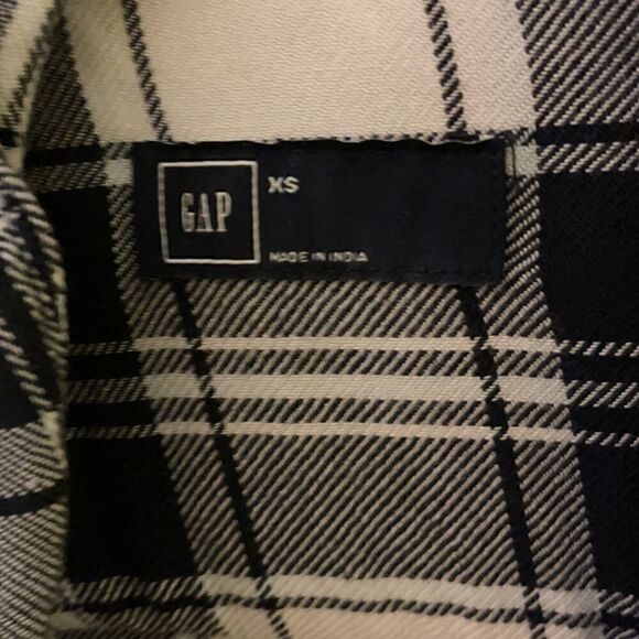 Gap Button Down Flannel XS black and white - Picture 2 of 3